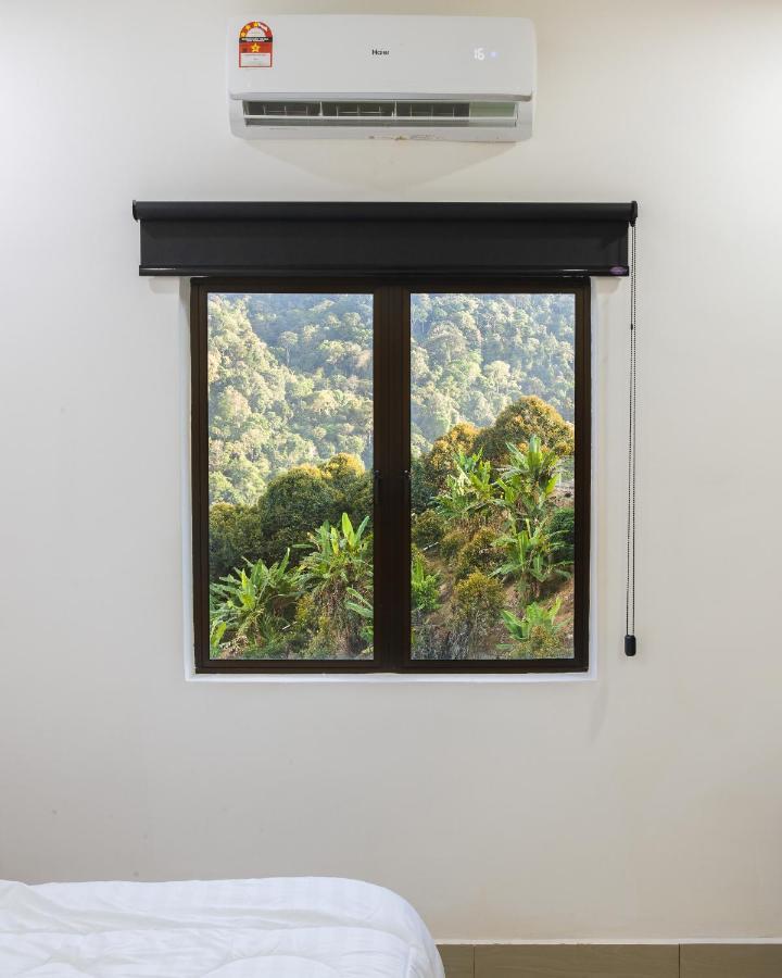 Ellin Forest Karaoke & Pool Resort Bukit Tinggi Bentong Exteriér fotografie